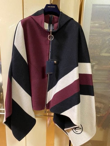 Louis vuitton poncho cape - poncho,